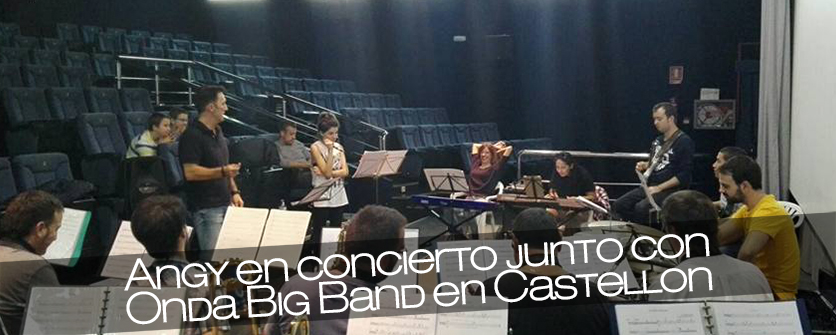 angy-en-concierto-junto-con-onda-big-band-en-castellon